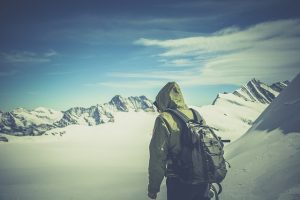 富士山 に持っていくべき 装備 と 服装